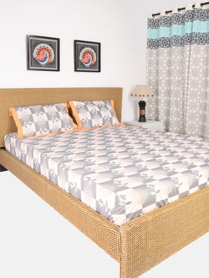 White Printed Cotton Bed Cover Set