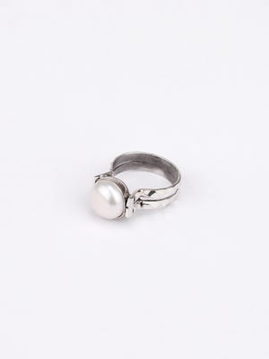 Pearl Studded Oxidized Silver Ring